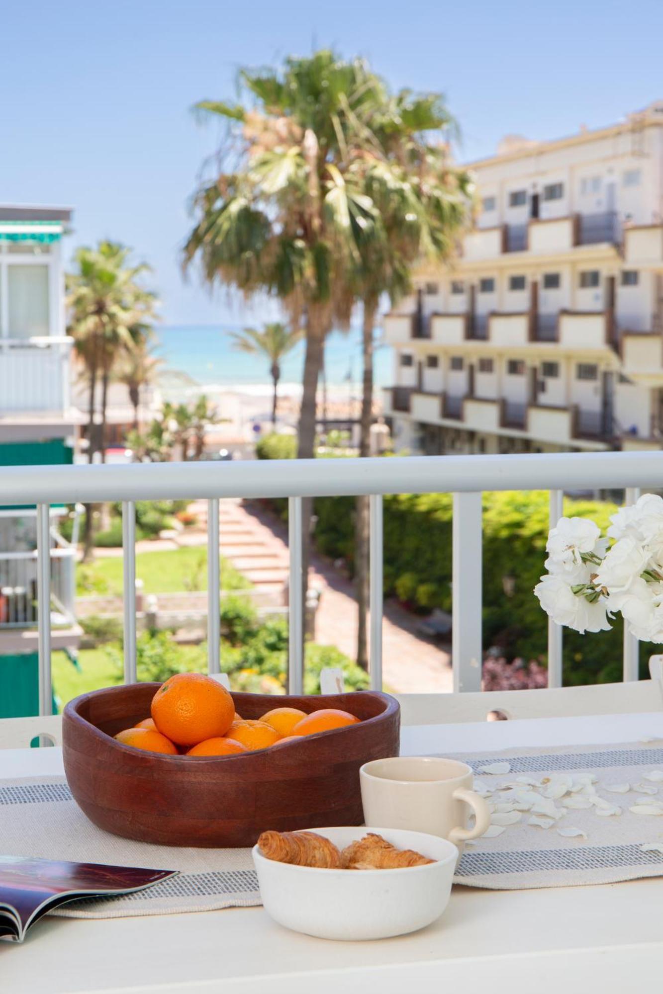 Bakari Arena Apartment Torremolinos Bagian luar foto
